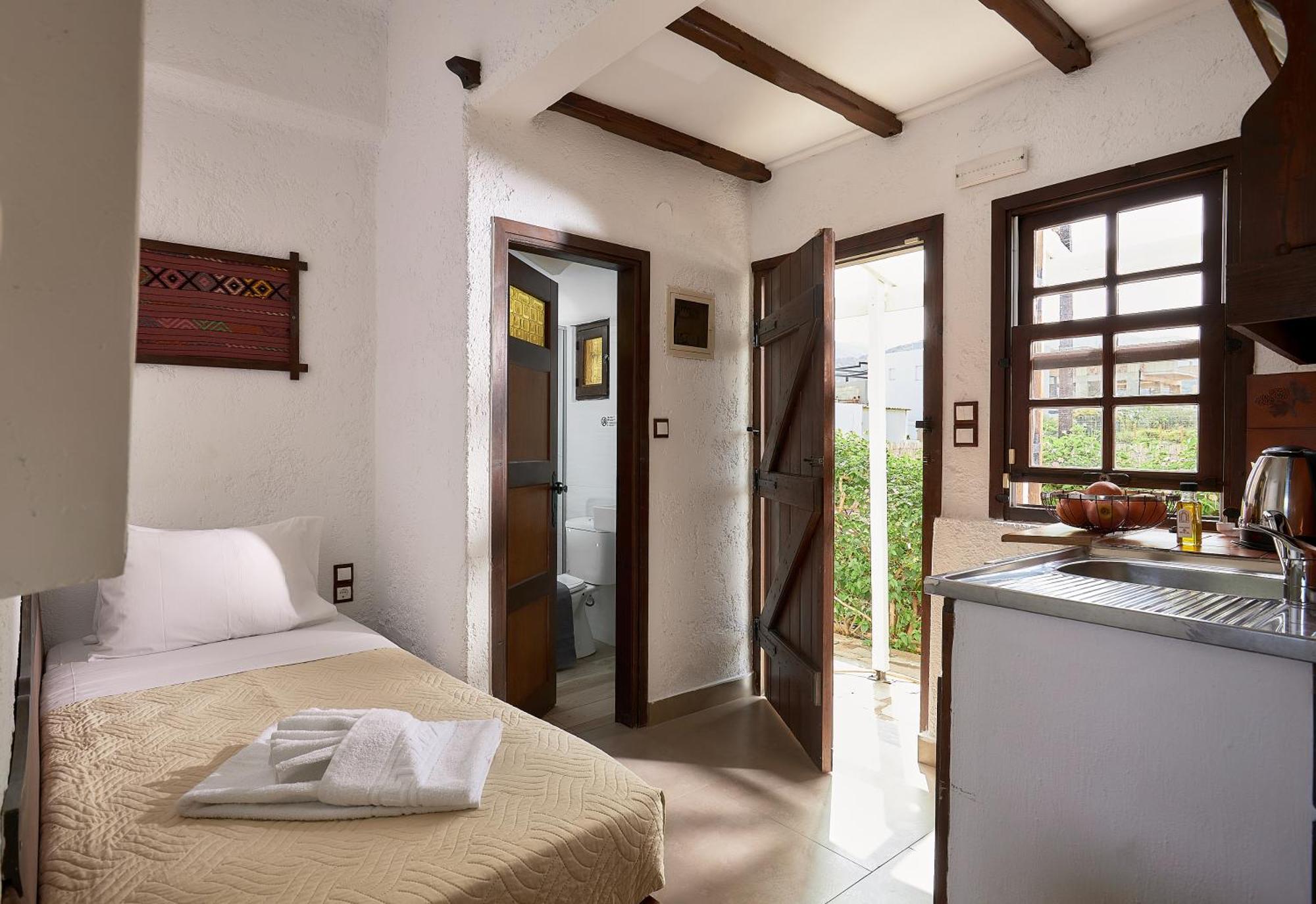 Mila Malia Studios Hotel Exterior foto
