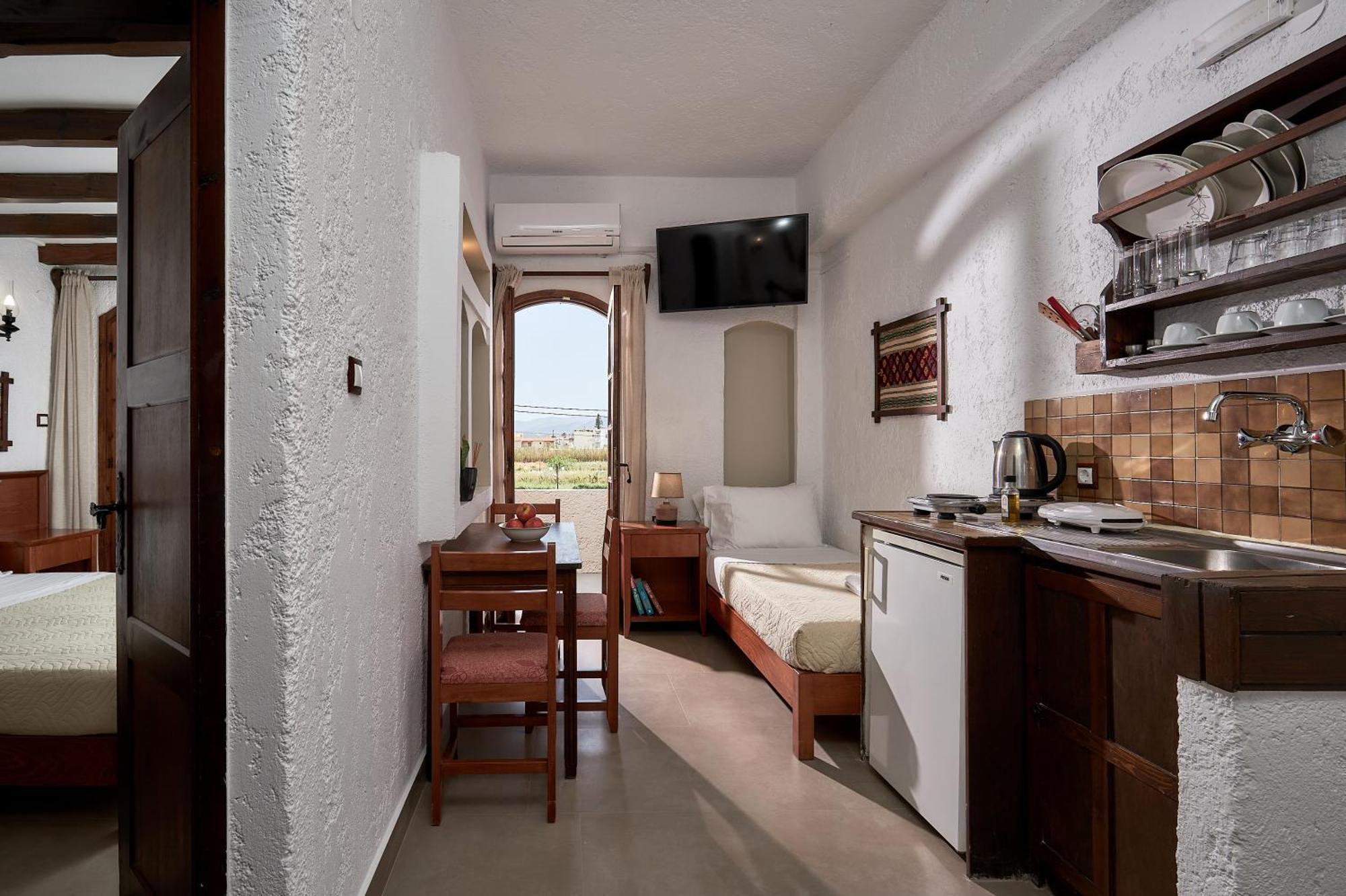 Mila Malia Studios Hotel Exterior foto