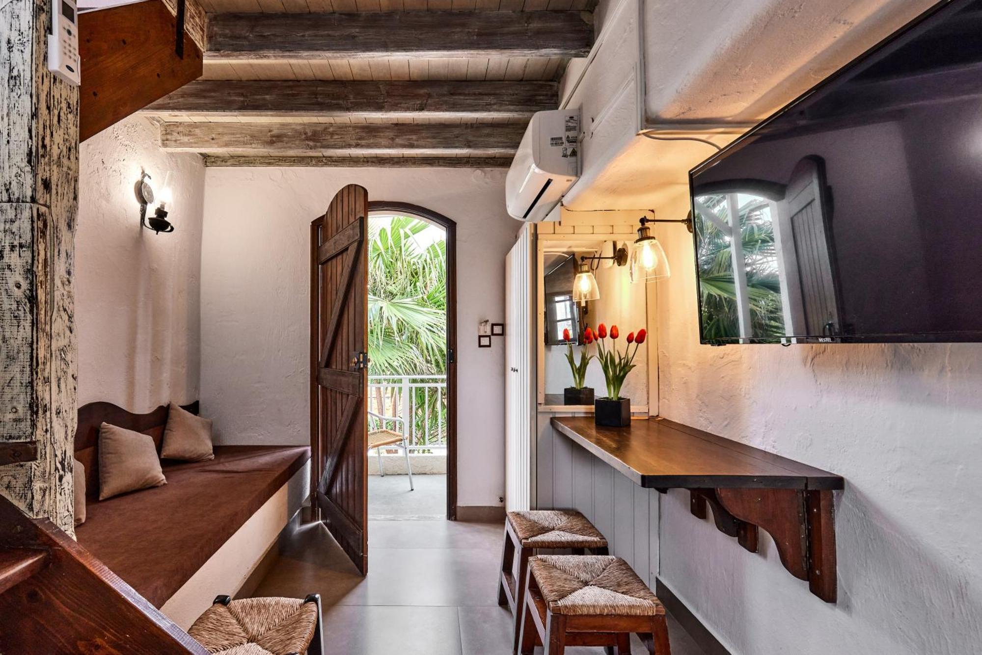 Mila Malia Studios Hotel Exterior foto