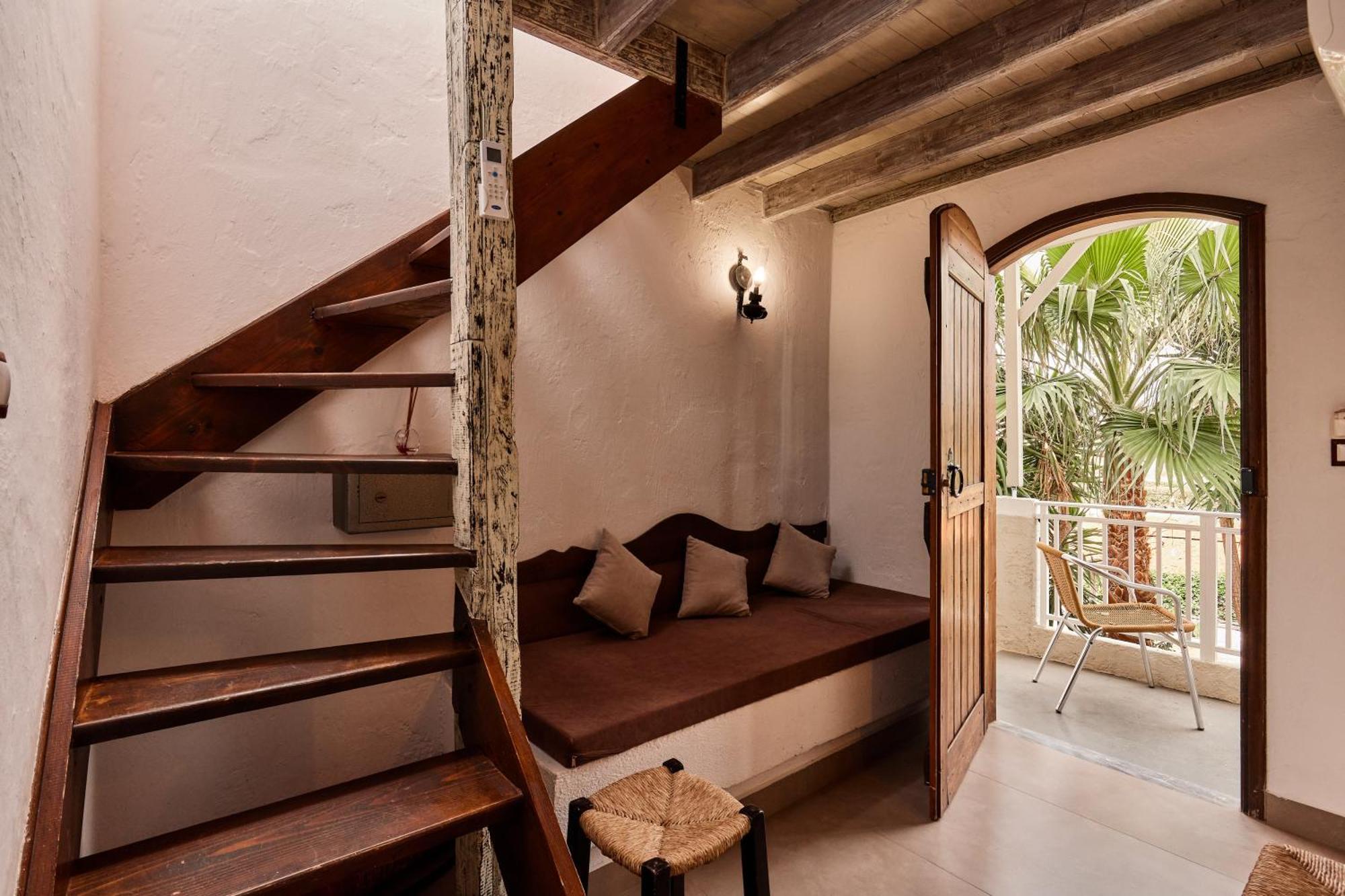 Mila Malia Studios Hotel Exterior foto